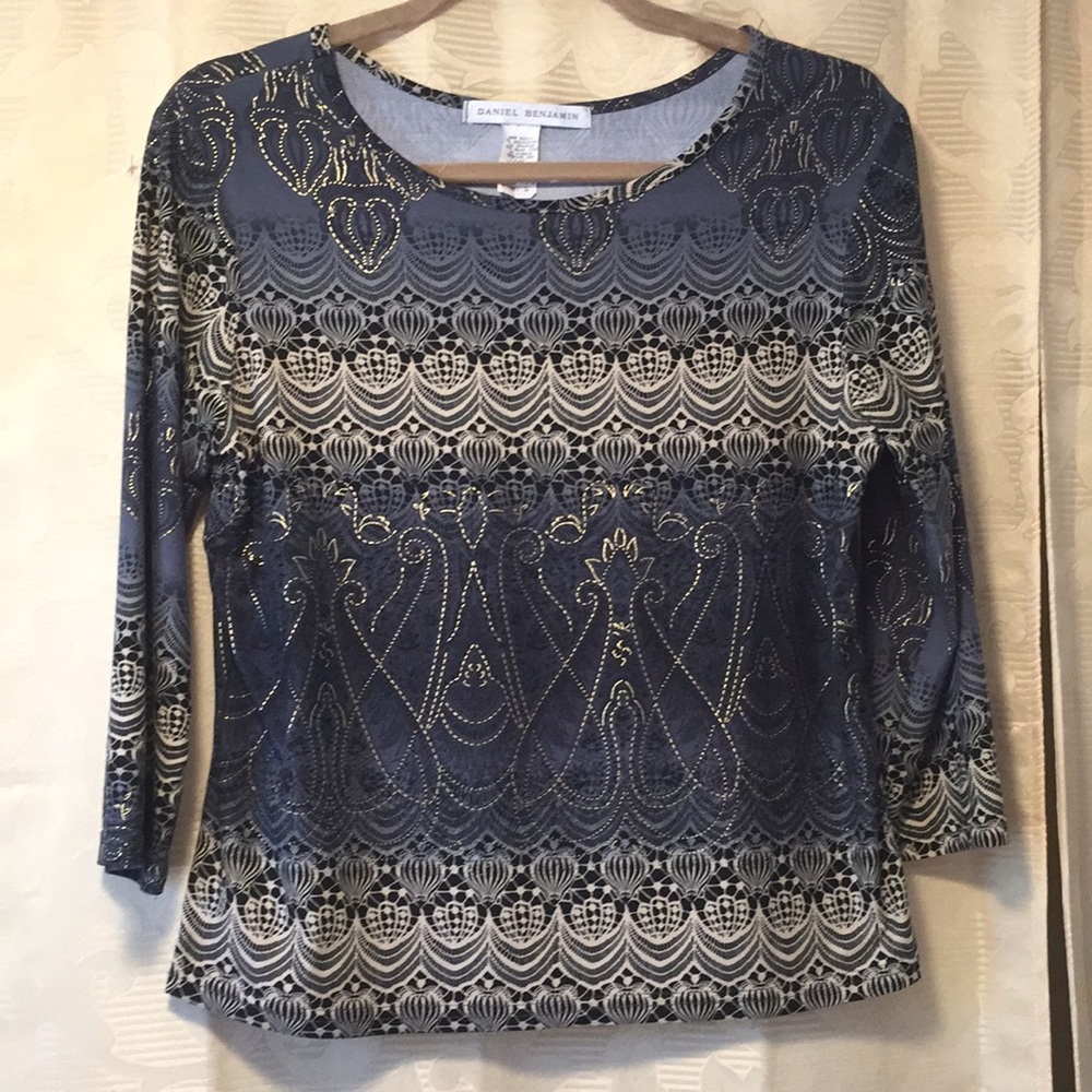 Daniel Benjamin top
